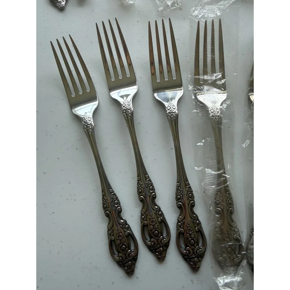 New 40 PC Oneida Michelangelo SSS Stainless Flatware Set  Service for 8 NWOB